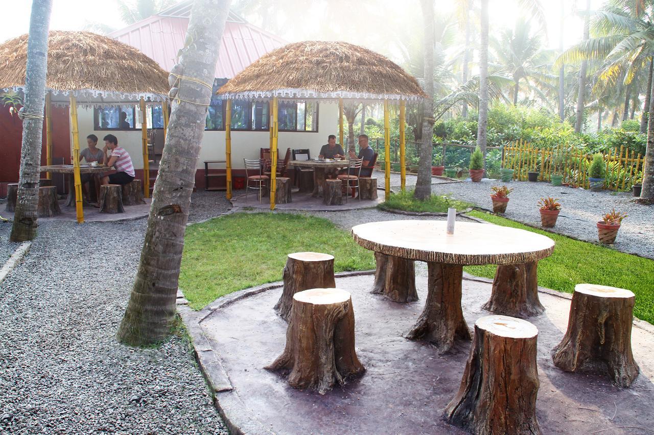 Munroe Island Lake Resort Mundrothuruth Esterno foto